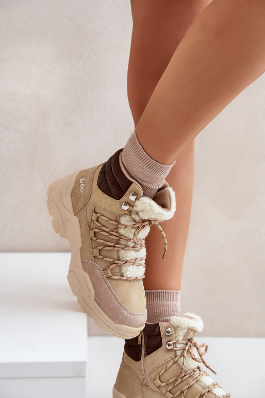 „Lee Cooper“ moteriški izoliuoti batai LCJ-24-03-3059L smėlio spalvos