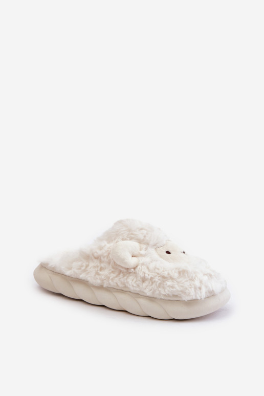 Baltos „Phaia“ moteriškos kailio šlepetės su avies motyvu
