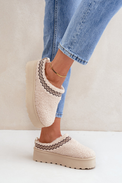 Sniego batai ant platformos su ėriuko kailiu Šviesiai smėlio spalvos Leaniella