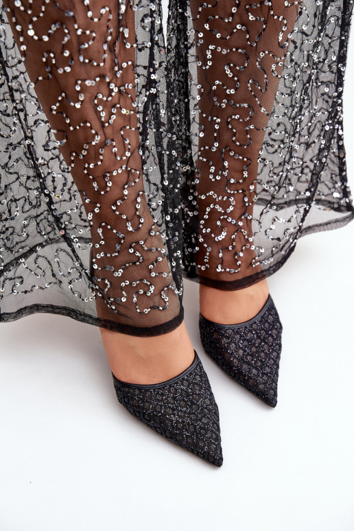 „Peep Toe“ stiletai, dekoruoti blizgučiais juodais „Berilae“.