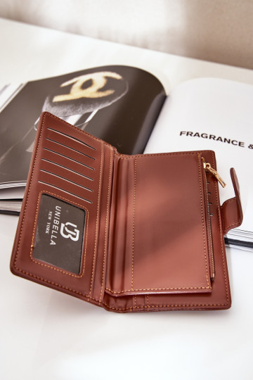 Moteriška piniginė, pagaminta iš ekologinės odos rudos „Kalinessa“. 2