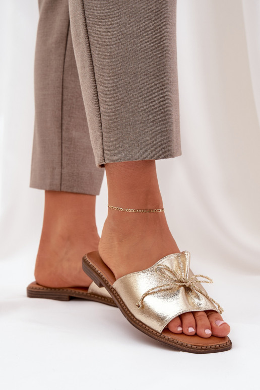 Plokščiapadžiai šlepetės su dekoratyviniu lankeliu Deonelis