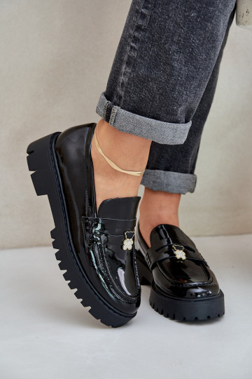 Lakinės odos moteriški mokasinai su meškiuko segtuku Black Wulinea