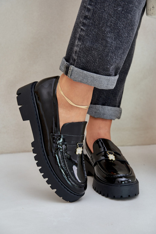 Lakinės odos moteriški mokasinai su meškiuko segtuku Black Wulinea