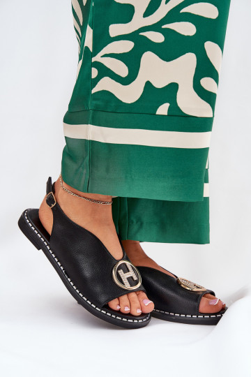 Plokšti elegantiški sandalai su puošmena Juoda Iseliria