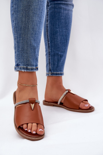 Ekologiškos odos plokščios šlepetės su dekoratyviniu dirželiu Camel Hirtewi