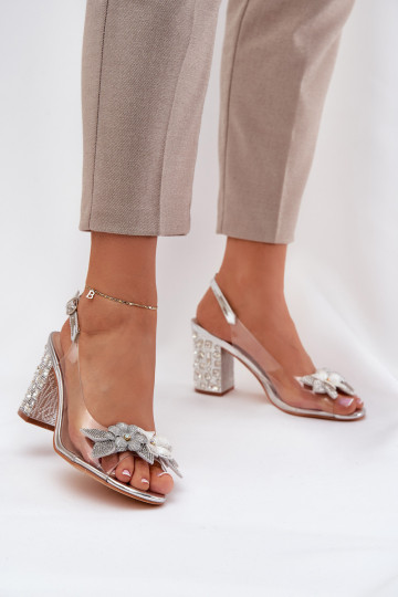 Permatomi sandalai su gėlėmis ant dekoruoto kulno D&A MR38-331 sidabras
