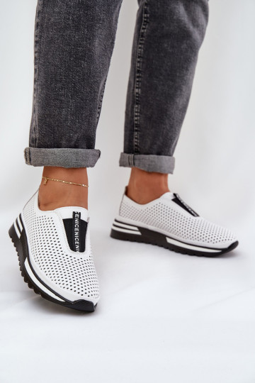 Užsegami moteriški natūralios odos žemi batai S.Barski LR51-672 balta