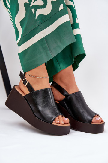 Moteriški basutės iš ekologiškos odos ant platformos ir pleištai juodi Leaniria