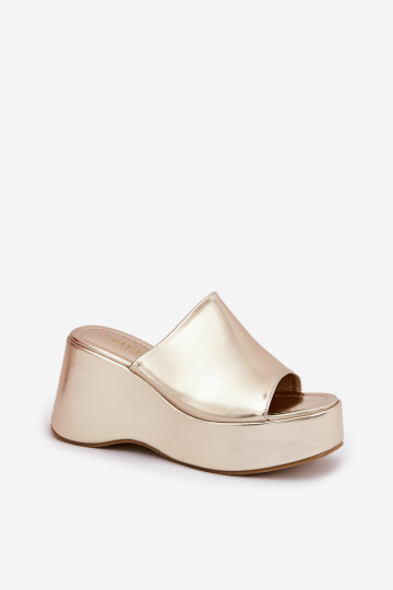 Ekologiškos odos moteriškos šlepetės ant platformos ir aukso spalvos „Kisoffi“. 2