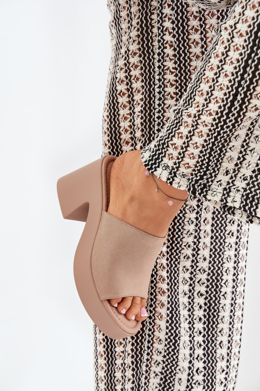 Moteriškos šlepetės su kulnu ir platforma Khaki Omeisa