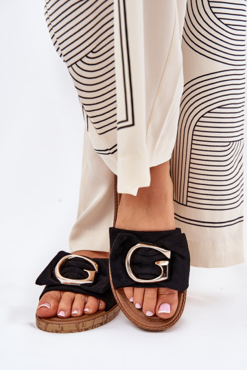 Moteriški plokšti šlepetės su dekoratyvine detale Juoda Nellodra