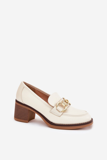 Moteriški pusbačiai su aukso detalėmis ant kulno smėlio spalvos Draciela 2