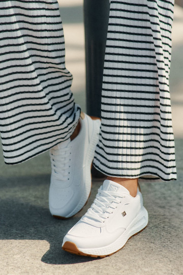 Lengvi moteriški sportiniai bateliai Big Star RR274629 HI-POLY SYSTEM balta