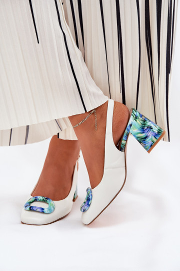 Moteriškos odinės basutės su kulnu D&A CR51-002 baltos