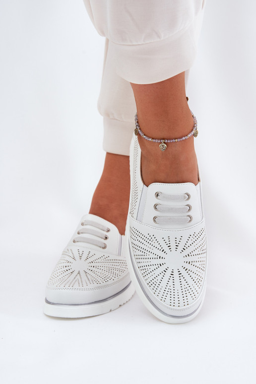 Moteriški užsegami ažūriniai batai White Azethia