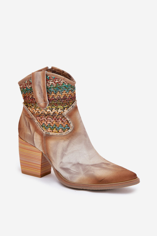 Odiniai kaubojiški batai su dekoratyvine pyne Maciejka 06810-29 Daugiaspalvė