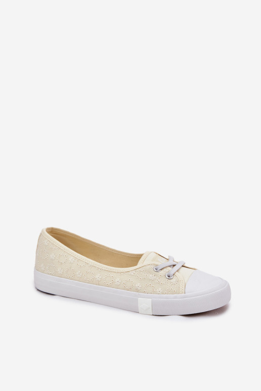 Sportbačiai Moteriški sportbačiai su siuvinėjimu Lee Cooper LCW-25-31-3445L Beige