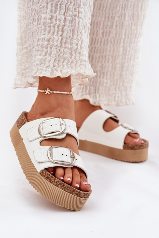 Lee Cooper LCW-25-35-3496L moteriškos platformos sagties šlepetės baltos spalvos