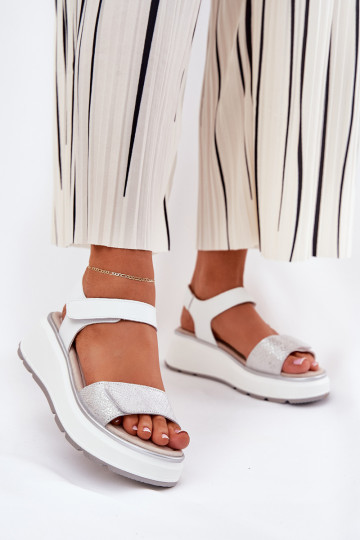 Moteriškos odinės basutės su platforma ir pleištu, su lipdukais S.Barski LR51-543 sidabrinės