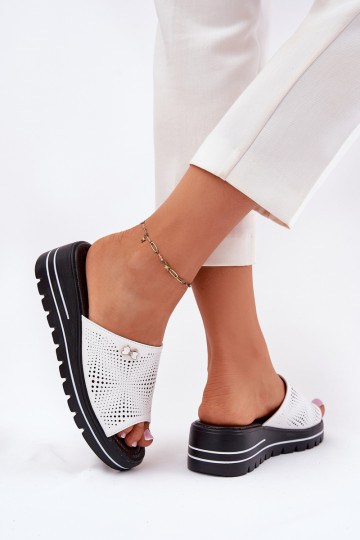 Moteriškos odinės basutės su pleištu Vinceza 41477 baltos