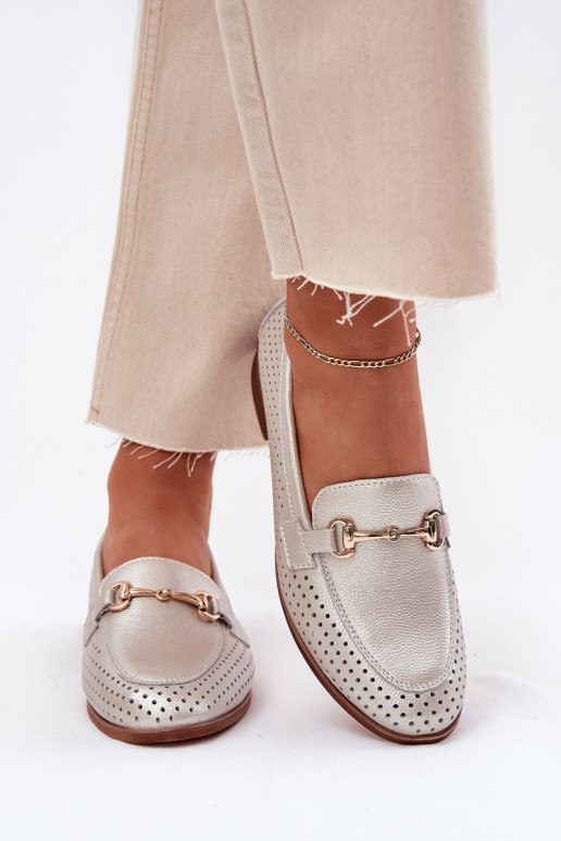 Moteriški odiniai mokasinai su dekoracijomis ant plokščio kulno S.Barski LR51-594 sidabriniai