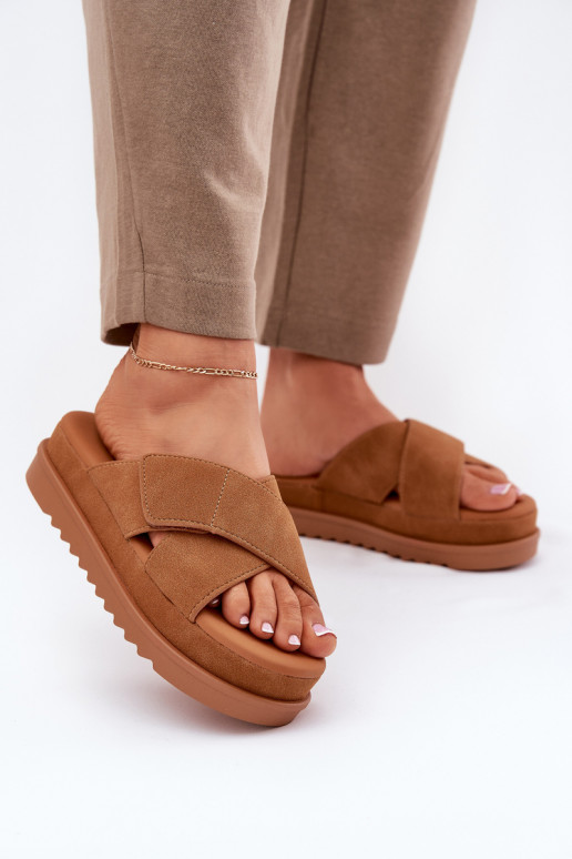 Moteriškos platforminės šlepetės su susipynusiais dirželiais, kupranugario spalvos „Rinasara“