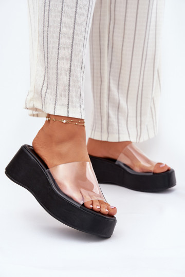 Moteriškos juodos Meltiana pleištinės basutės su permatomu dirželiu