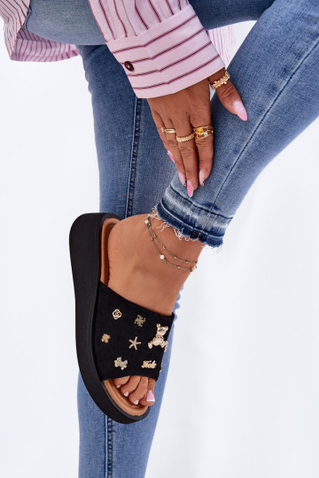 Vinceza 66741 juodos zomšos šlepetės su smeigtukais