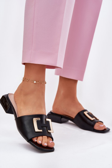 Elegantiškos moteriškos šlepetės su auksinėmis detalėmis Vinceza 62229 Black