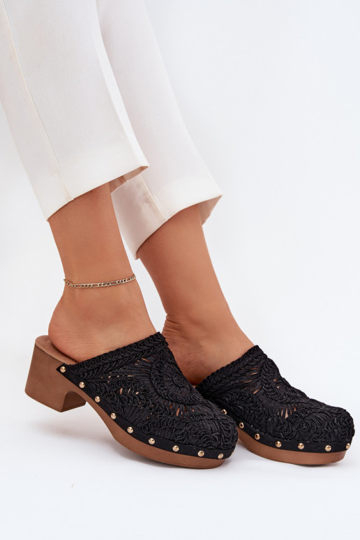 „Senevia“ juodos nėriniuotos šlepetės su kulnais