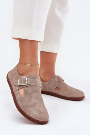 „Zazoo N1261“ smėlio spalvos zomšiniai moteriški basi bateliai su sagtimi