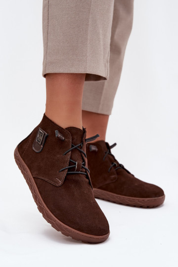 „Zazoo 30072“ šokolado spalvos zomšiniai basi moteriški bateliai su dekoratyvinėmis detalėmis