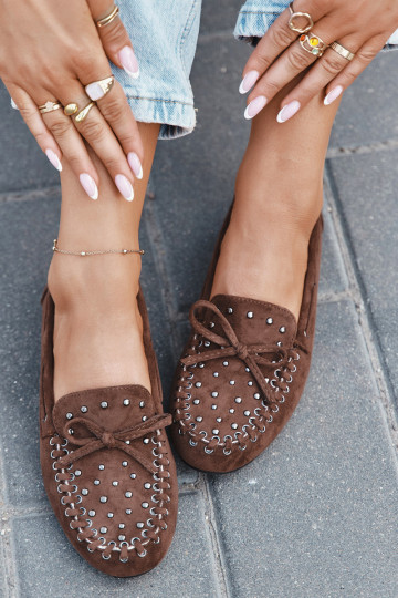 Prissine rudos spalvos puošti moteriški mokasinai iš ekologiškos zomšos