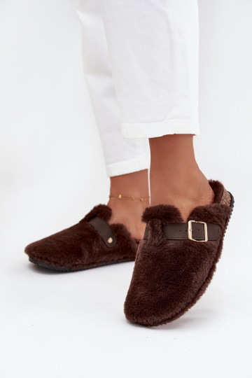 Moteriškos šlepetės su kailiniais ir platforma, dirželiu bei sagtimi, rudos spalvos, Noraline