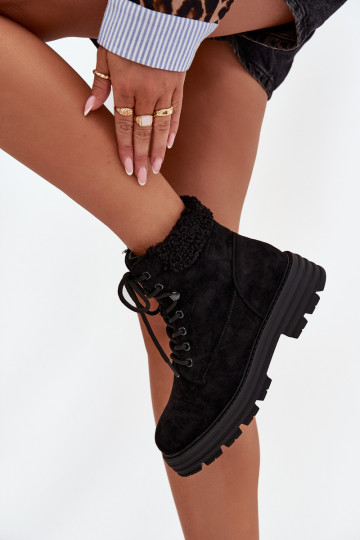 Lyrinne juodi izoliuoti moteriški aulinukai su raišteliais