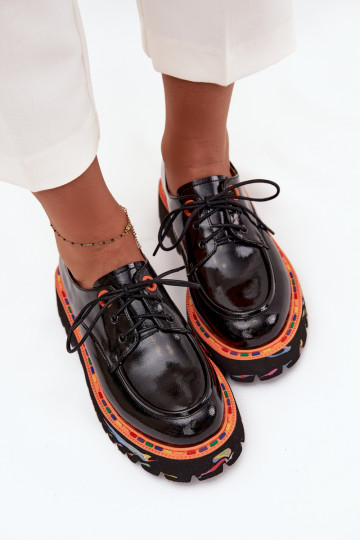 Artiker 57C0176 juodi lakuotos odos moteriški batai