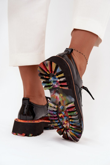 Artiker 57C0176 juodi lakuotos odos moteriški batai