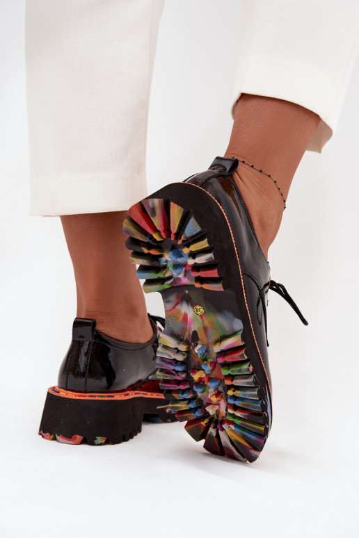 Artiker 57C0176 juodi lakuotos odos moteriški batai