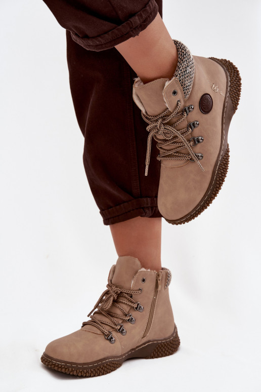 Moteriški smėlio spalvos „Zenaya“ izoliuoti žygio batai