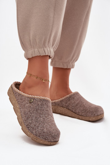 Inblu ED000031 smėlio spalvos moteriškos šlepetės