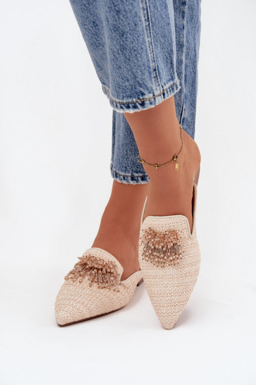 Moteriškos smėlio spalvos šlepetės su dekoracijomis Katrine