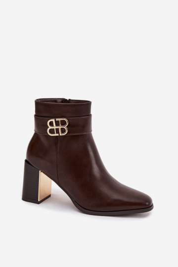 Moteriški aulinukai iki kulkšnių su blokiniu kulnu, dirželiu ir auksinėmis detalėmis, šokolado spalvos „Galinne“