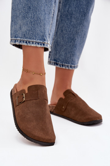 Moteriškos klumpės ir šlepetės su sagtimi, rudos spalvos Selio