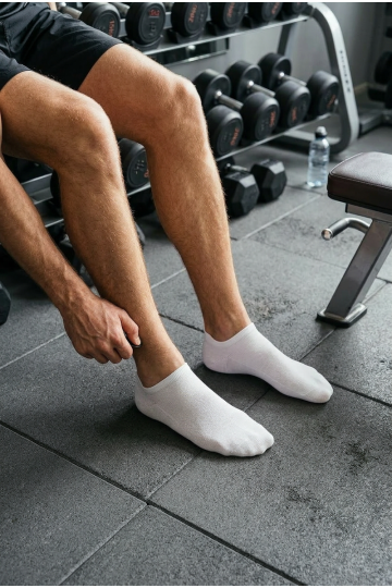 Vyriškos kojinės iki kulkšnių ULTRA THIN baltos