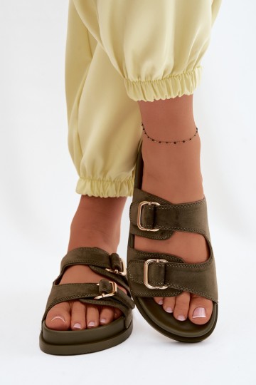 Pelorin tamsiai žalios moteriškos šlepetės su auksinėmis sagtimis