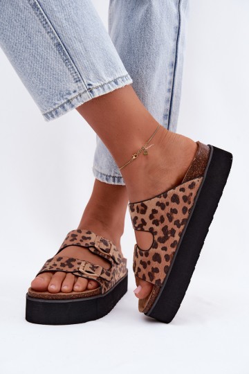 Moteriškos platforminės šlepetės su sagtimis Wrangler 20261072.92A leopardo rašto