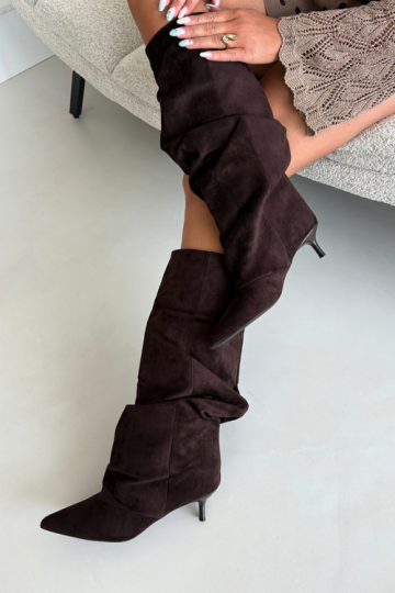 Šokoladiniai zomšiniai „Kitten Heel Slip-On“ batai
